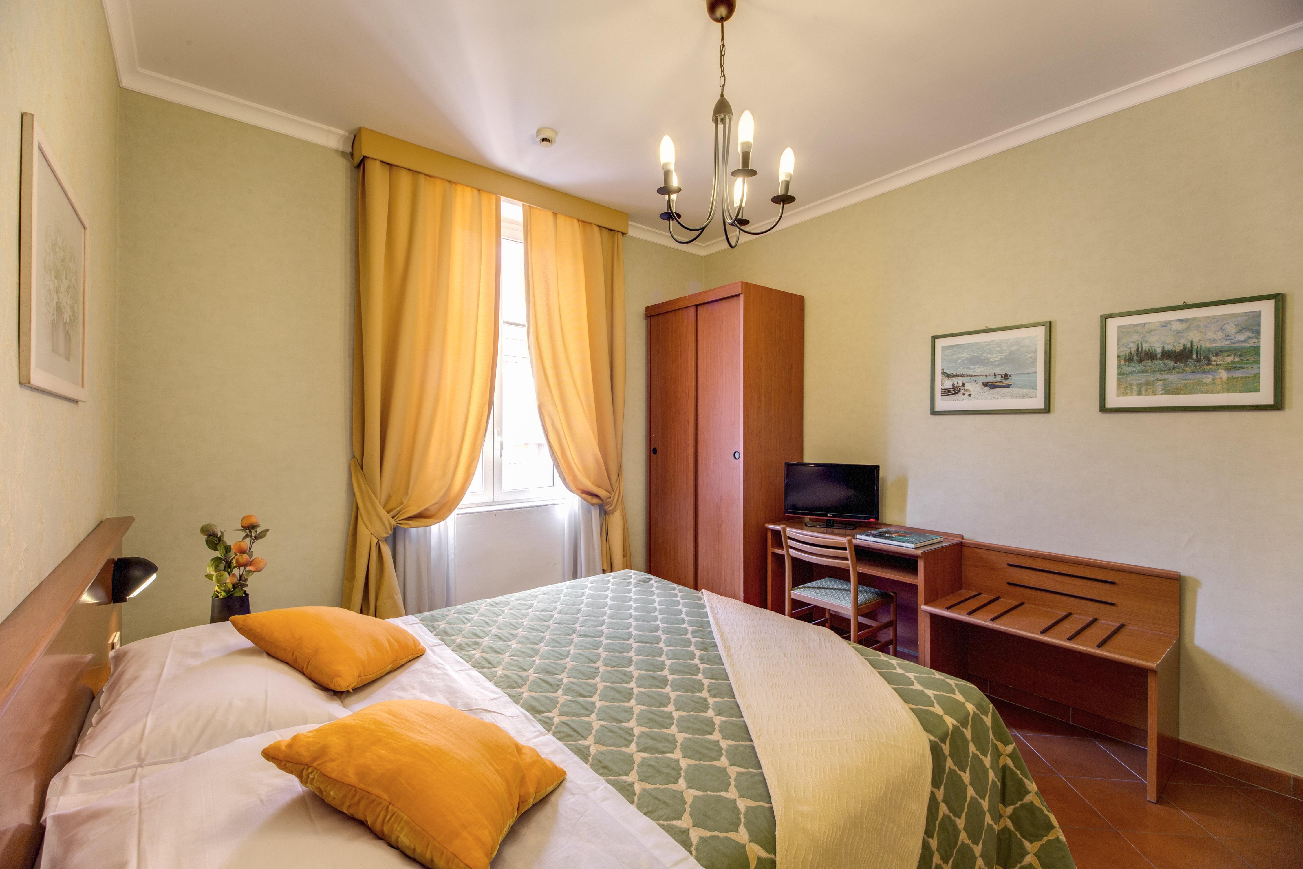 Hotel Corona Rome Exterior photo