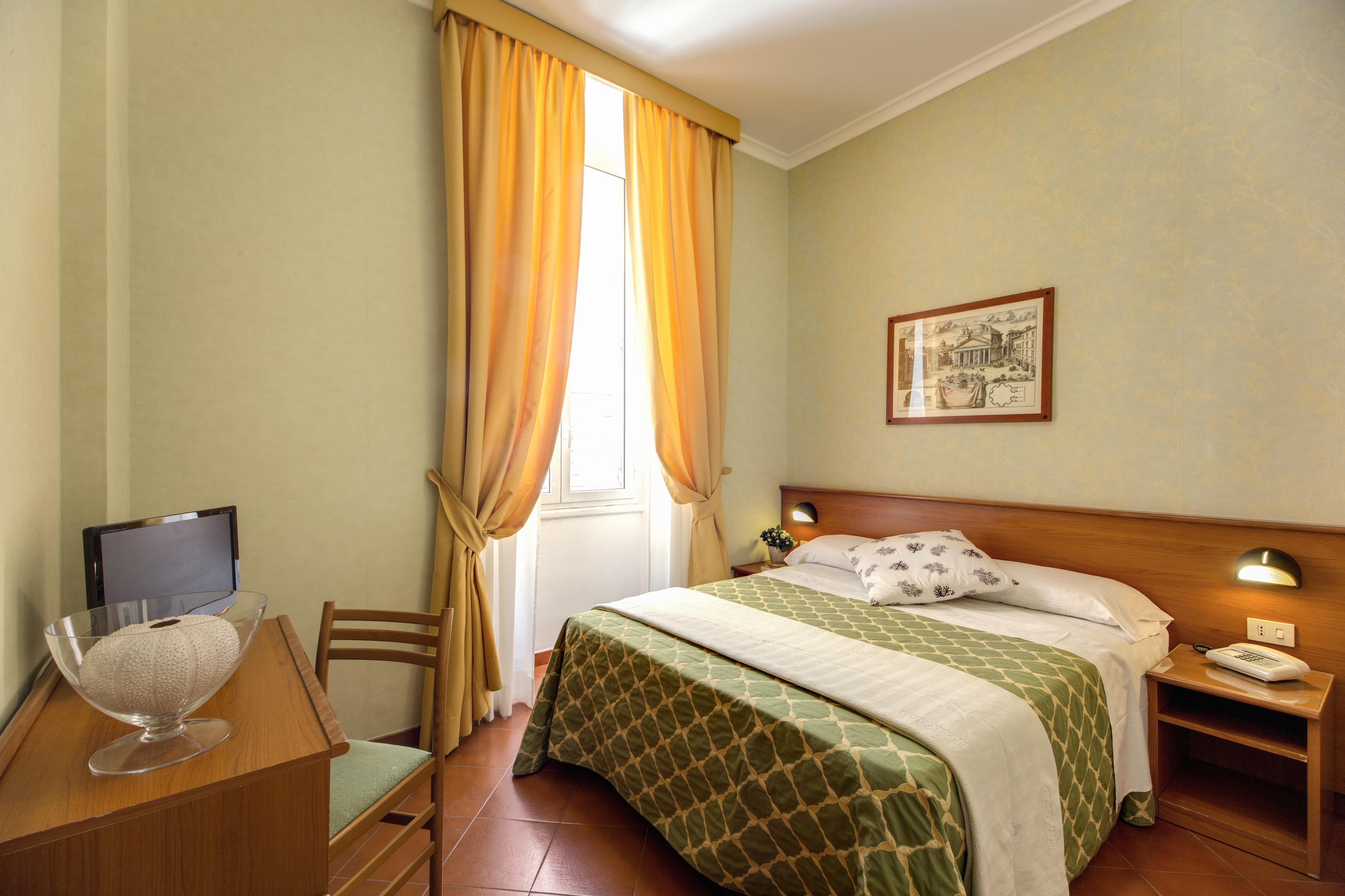 Hotel Corona Rome Exterior photo