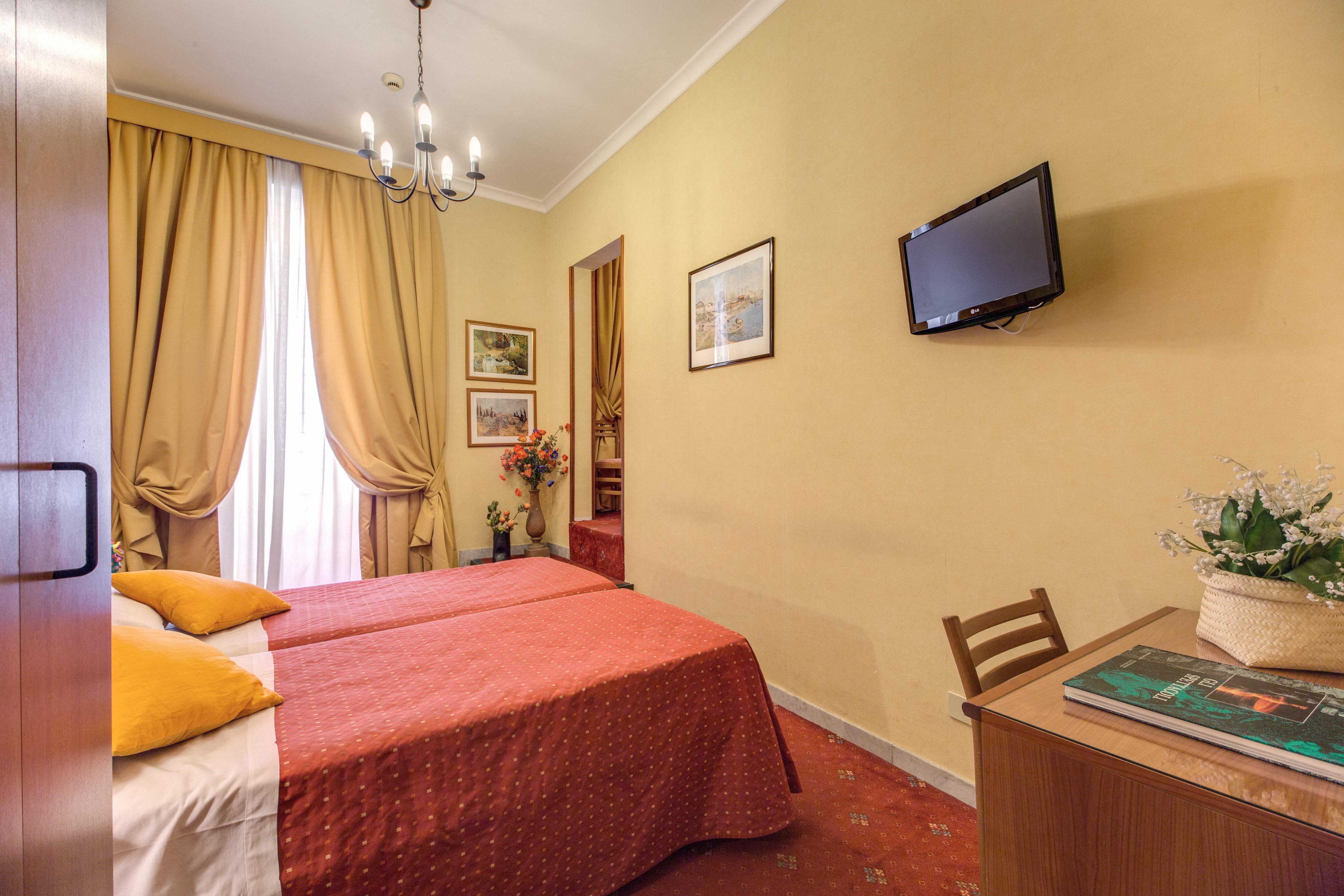 Hotel Corona Rome Exterior photo