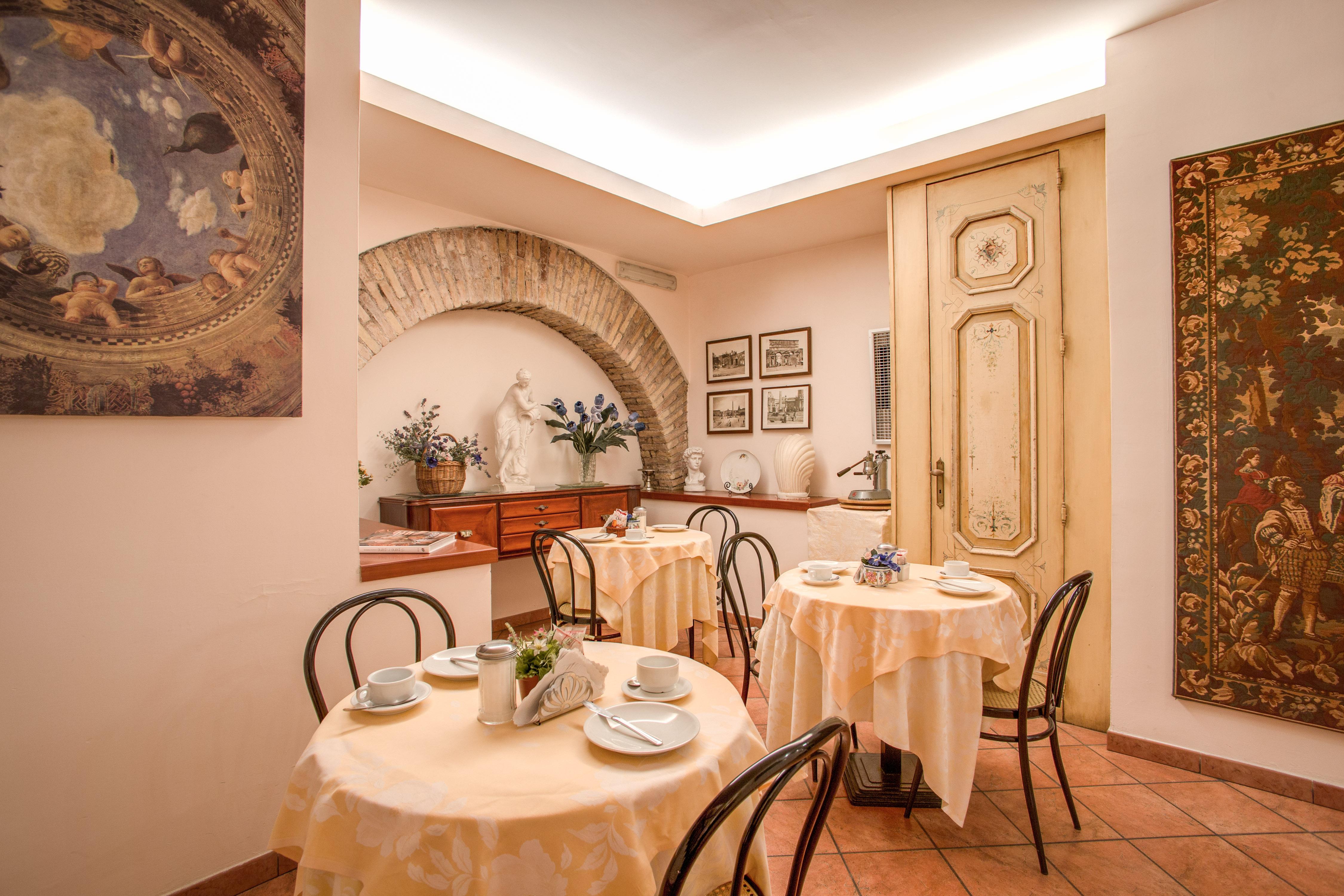 Hotel Corona Rome Exterior photo
