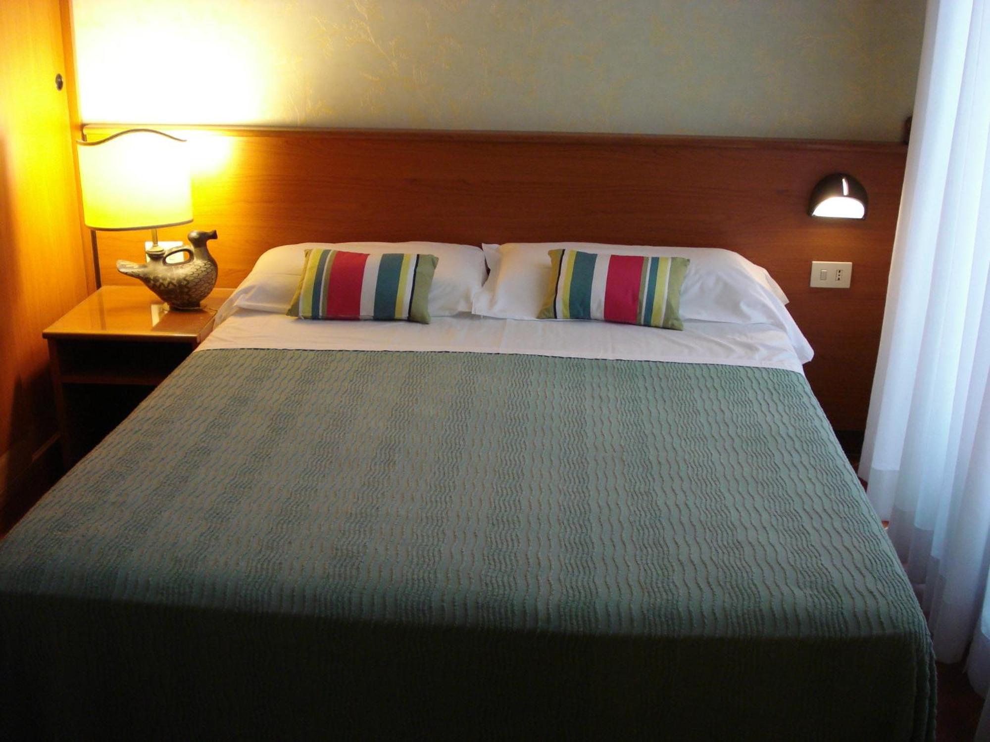 Hotel Corona Rome Room photo