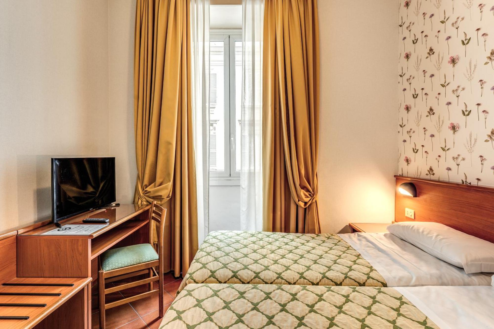 Hotel Corona Rome Exterior photo